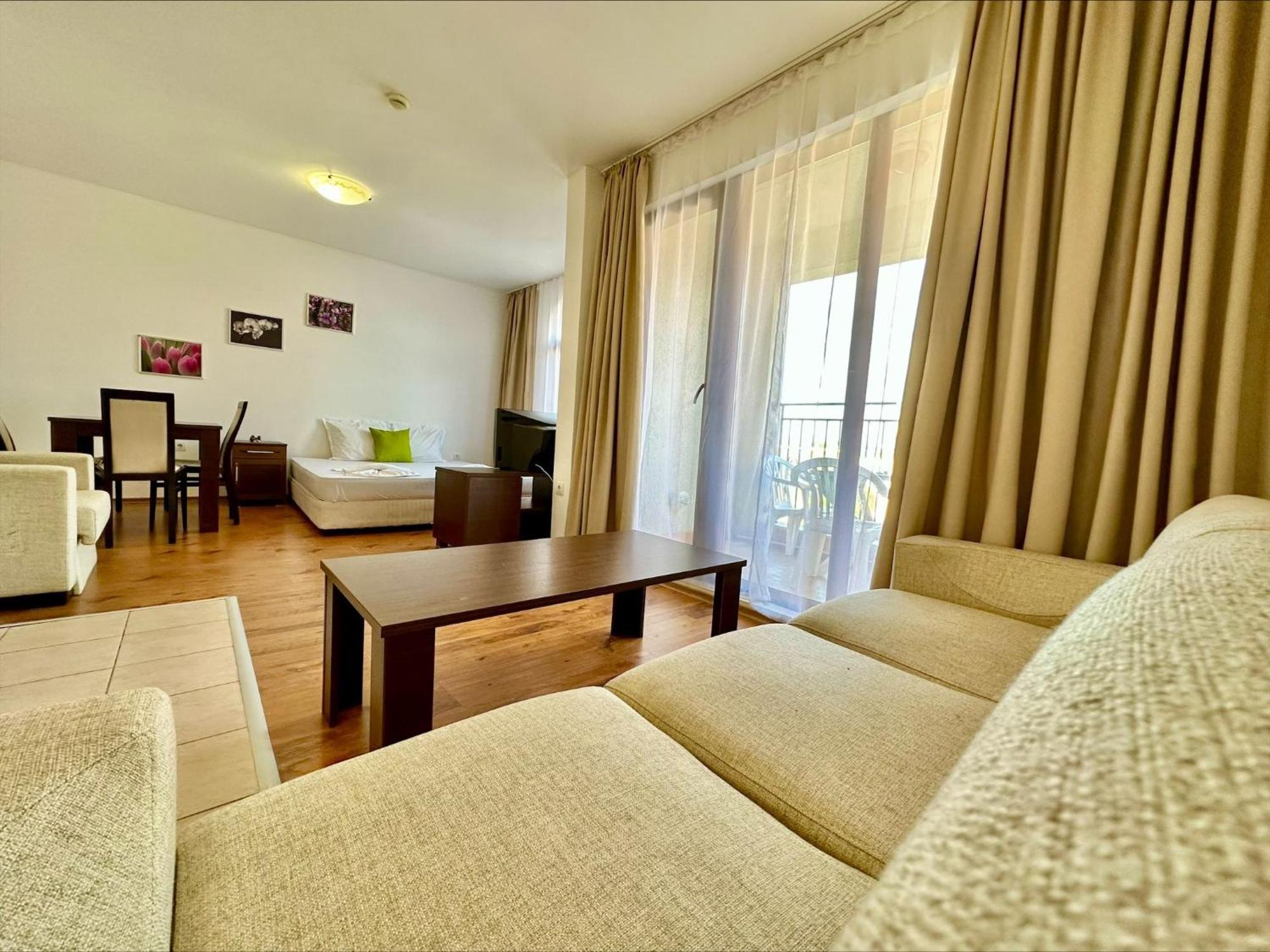 Menada Aheloy Apartments Room photo